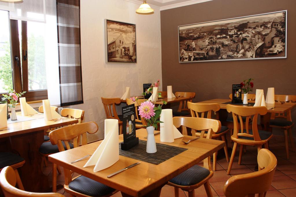 Gasthaus Pension Geimer Plutscheid ภายนอก รูปภาพ